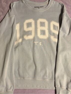 1989 Taylor Swift crewneck